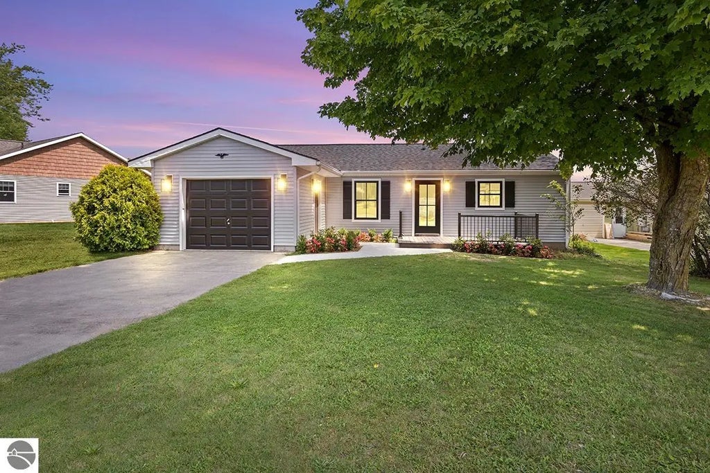 3133 Bulldog Lane, Farwell