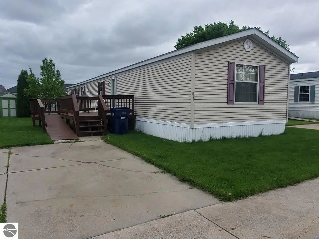 5232 E Broadway Lot 338, Mt Pleasant