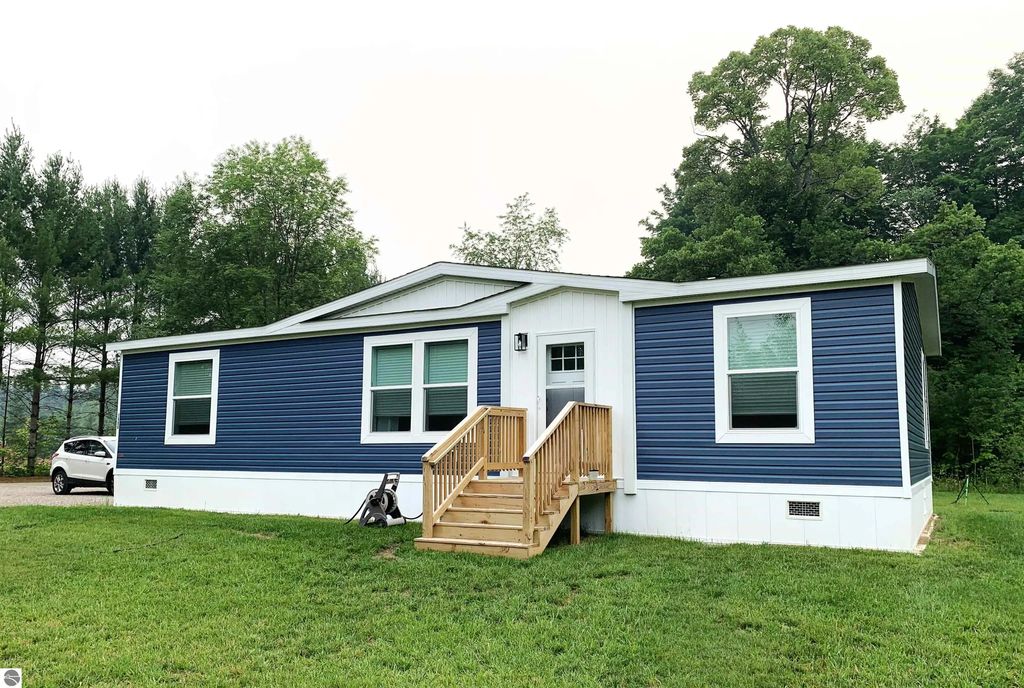 1406 Sw M-66, Kalkaska