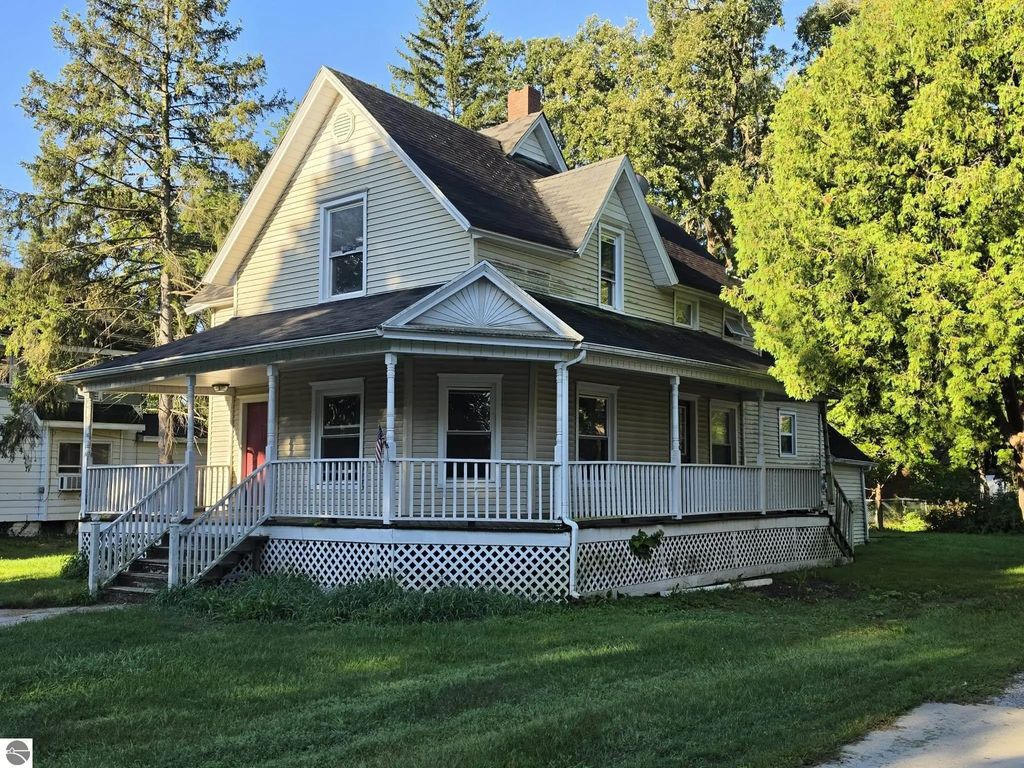 120 Moyer Avenue, Alma