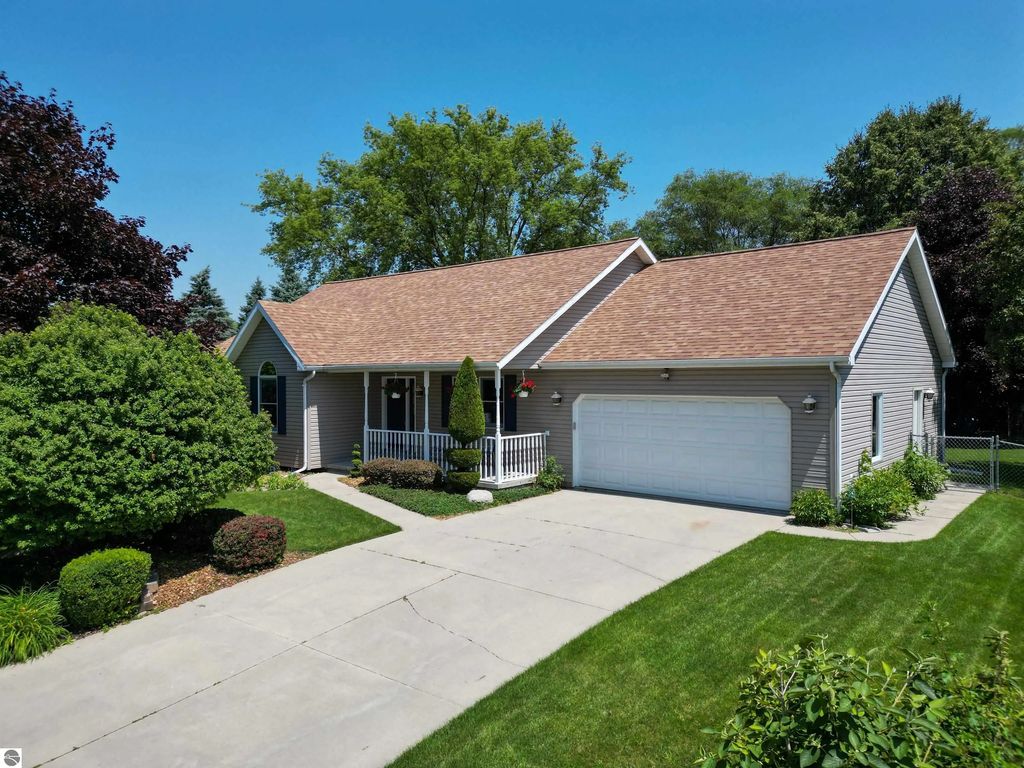 520 E Grand Avenue, Mt Pleasant