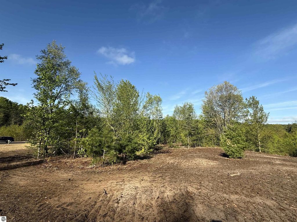 1029 E Solaris Way, Maple City