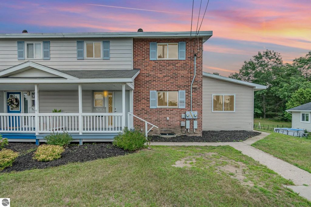 9809 Minnesota Street B, Oscoda