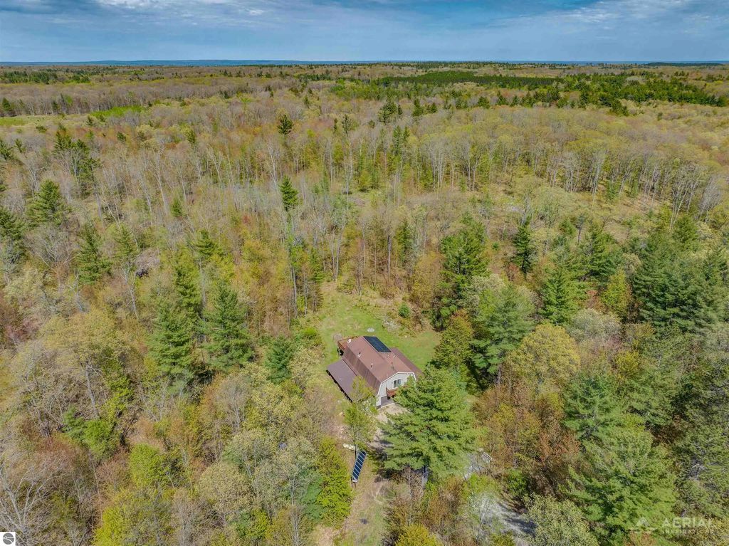 Clear Lake Road, West Branch