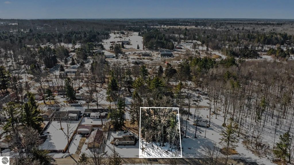 Maple Street, Houghton Lake