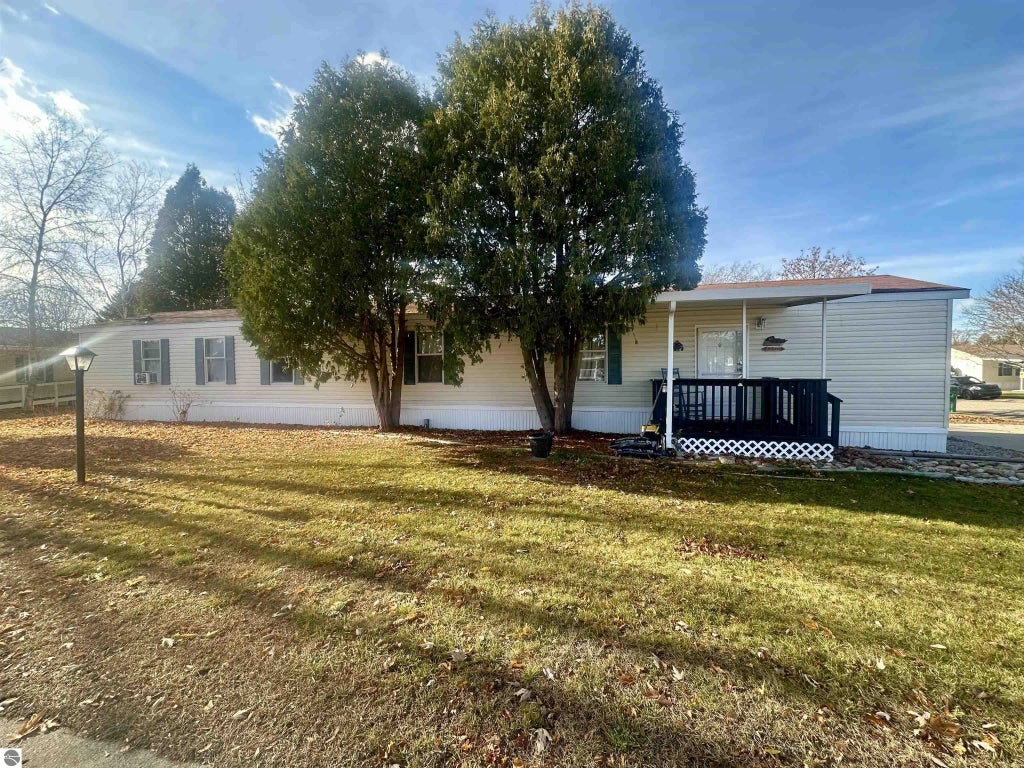 403 Farm Lane, Cadillac