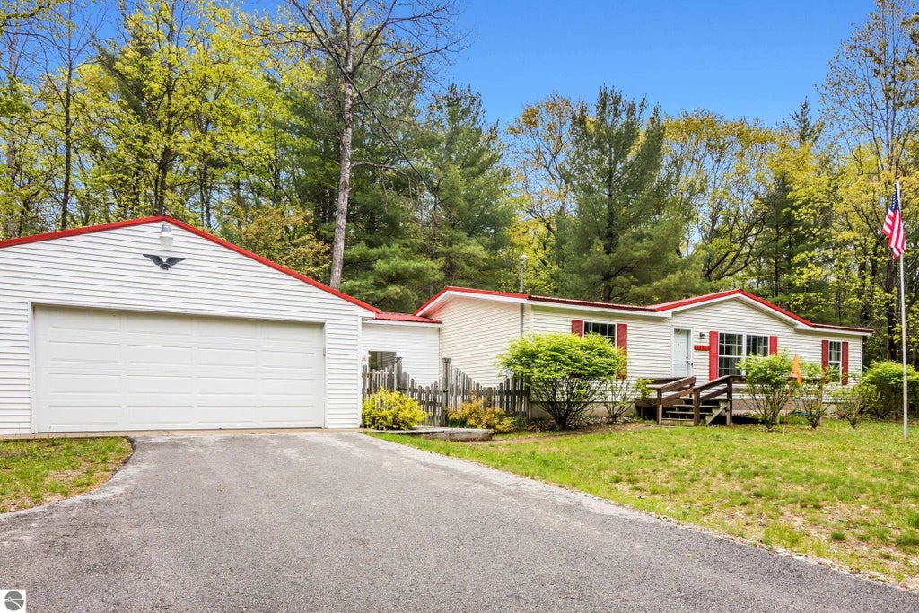 11748 Ne Franklin Street, Kalkaska