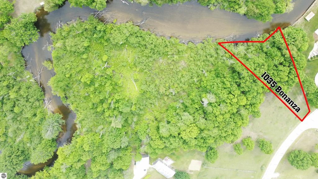 1035 Bonanza Lane, Weidman