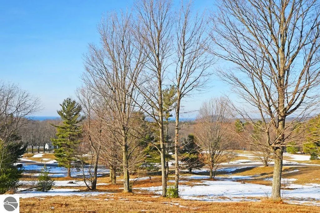 W Sleepy Valley Drive, Empire