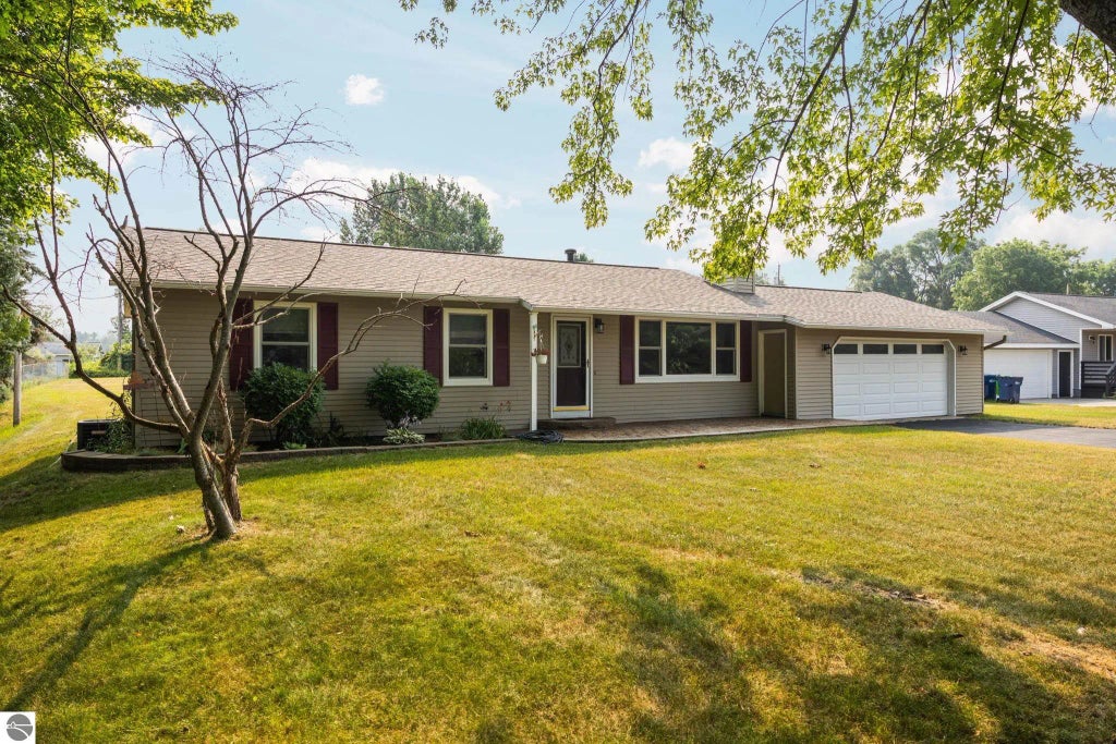 856 Meadow Drive, Traverse City