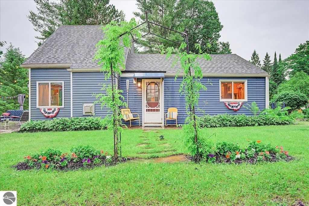 2532 E 1st Street, Prescott