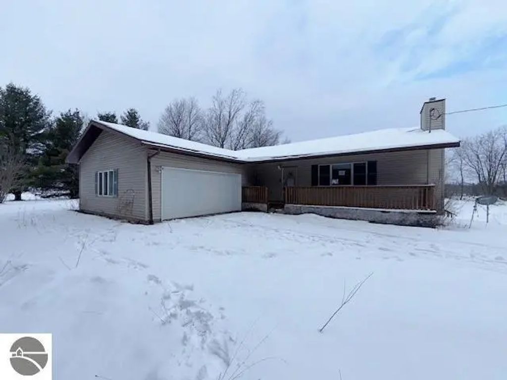 21820 Apache Pass, Reed City