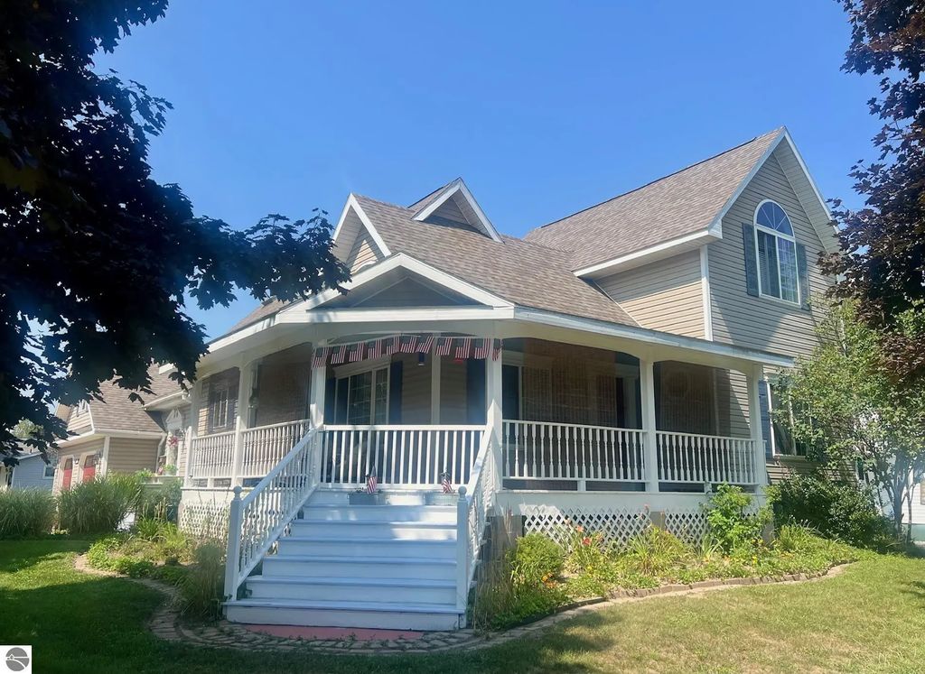 200 W Franklin Street, East Tawas