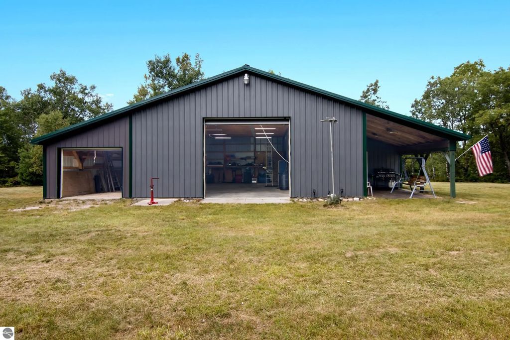 11533 Berry Lane, Mancelona