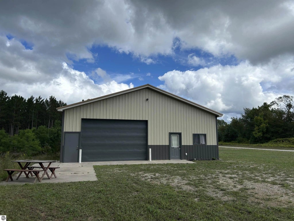 16962 Vondra, Thompsonville