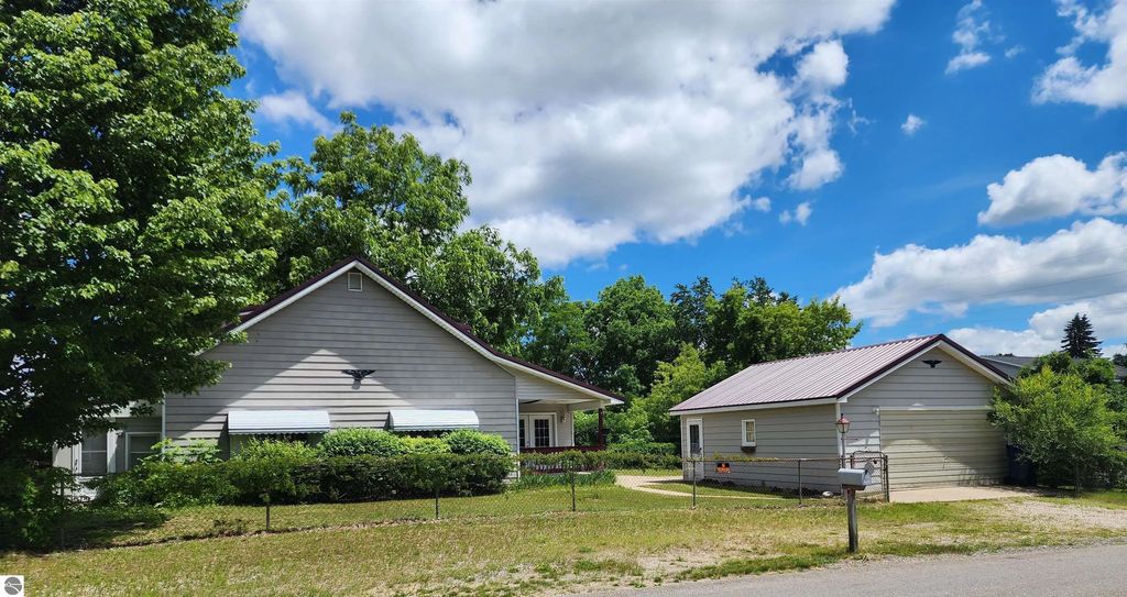 295 Birch Street, Harrison