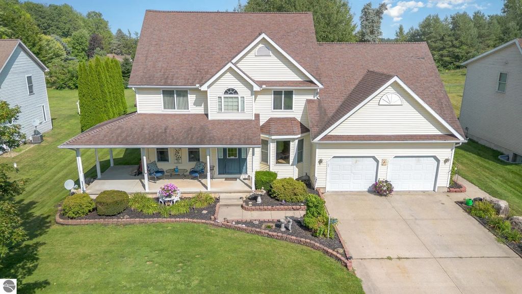 1043 Clubhouse Drive, Lake Isabella