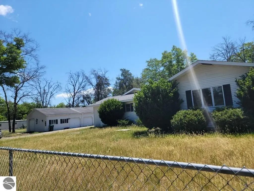 1694 Possum Track Drive, Alger