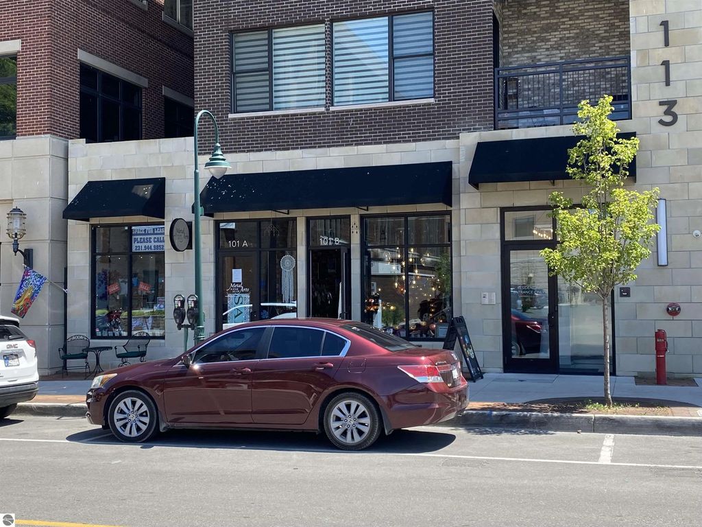 113 Park Street 101-a, Traverse City