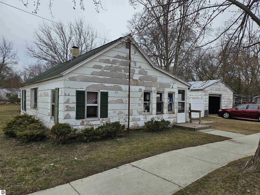 708 S Henry Street, Mt Pleasant