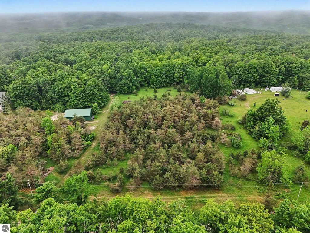 Vl Robinson Road, Harbor Springs