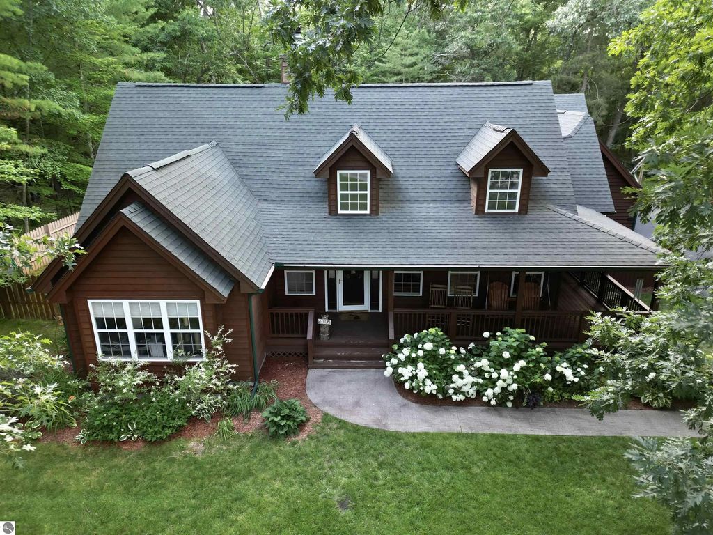 7149 Cedar Lake Road, Oscoda