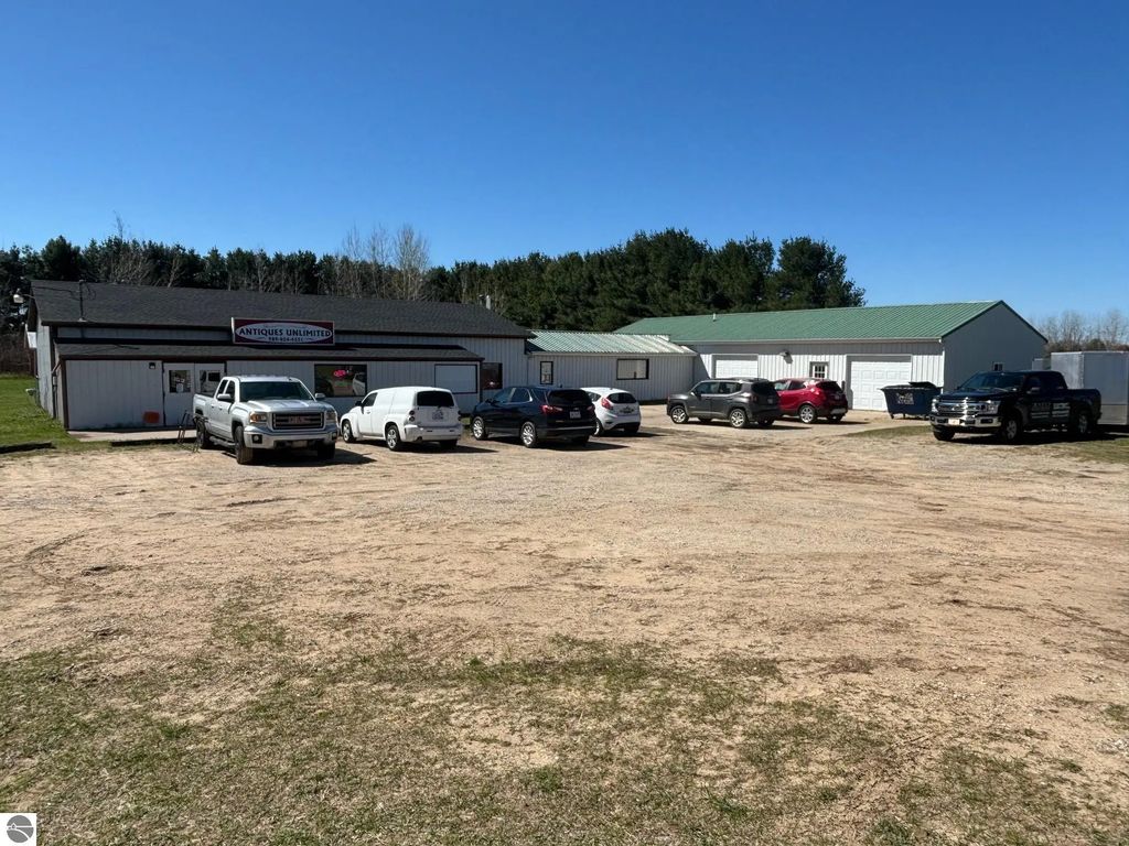 5684 E Broadway Road, Mt Pleasant