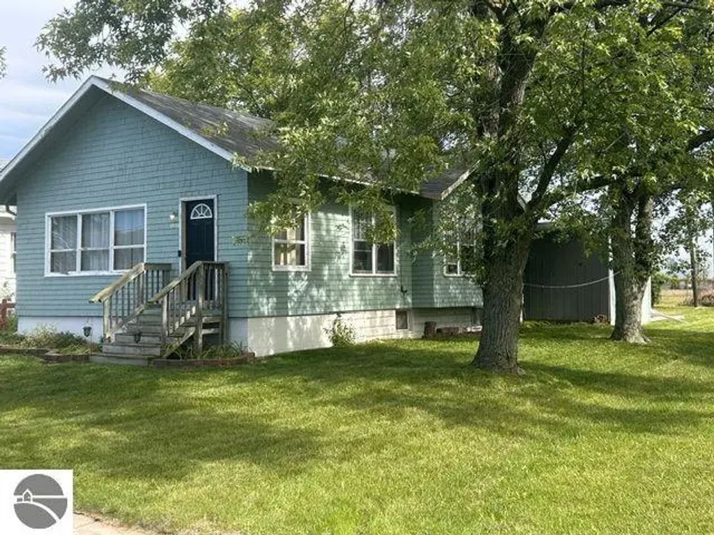 1850 Michigan Avenue, Alma