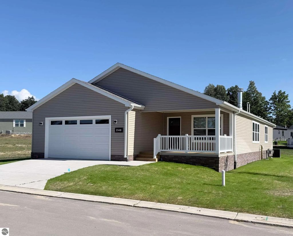 2148 Alta Vista Drive, Traverse City