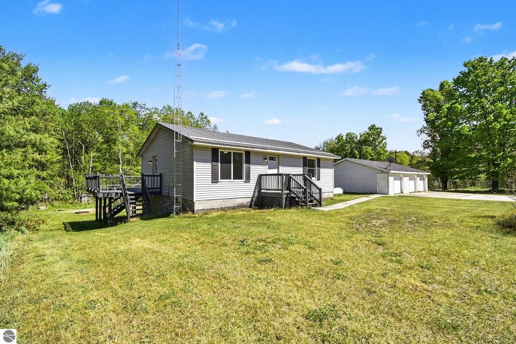 7032 N Woodruff Road, Weidman