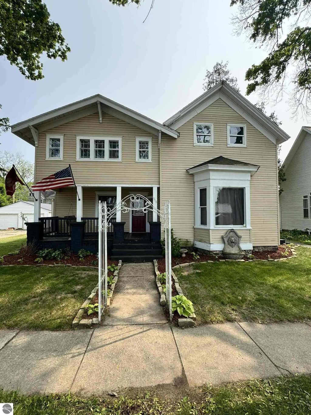 310 E Gilson Street, Edmore