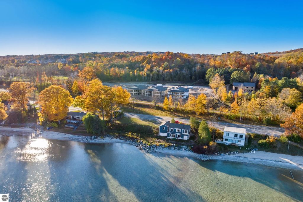 800 N St Joseph Street, Suttons Bay