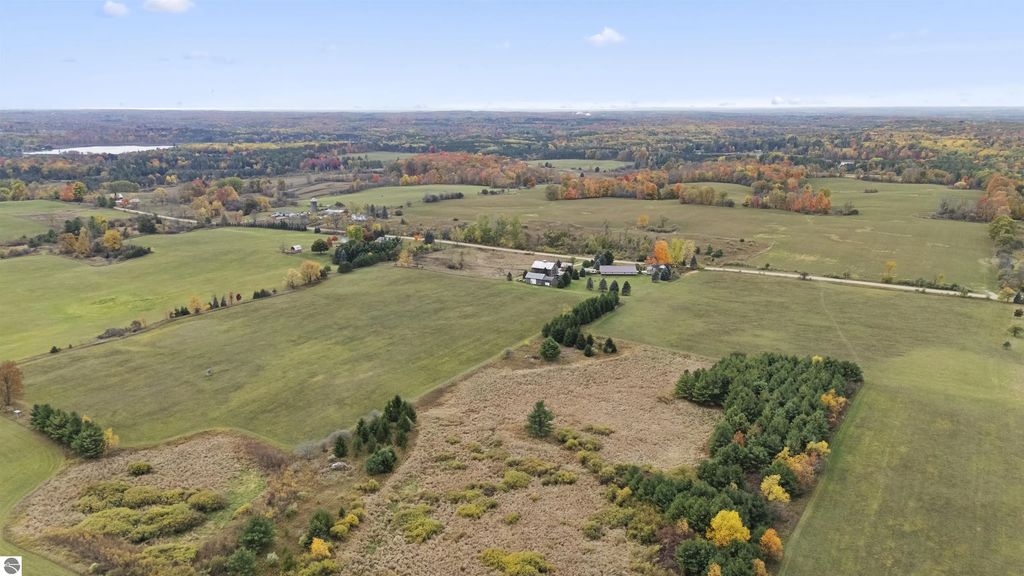 V/l 90th Avenue, Evart