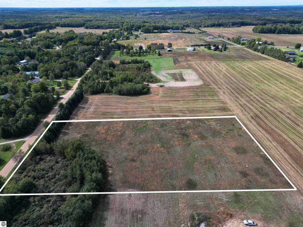 6373 Gleaner Hall Road, Kingsley