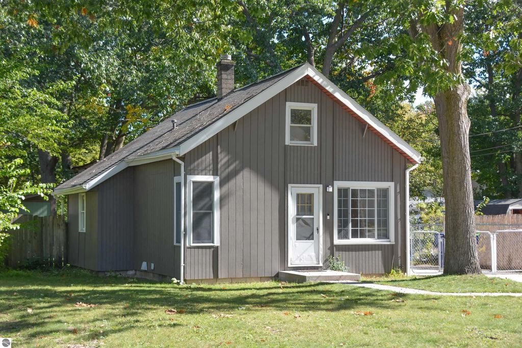 1029 Grant Street, Traverse City