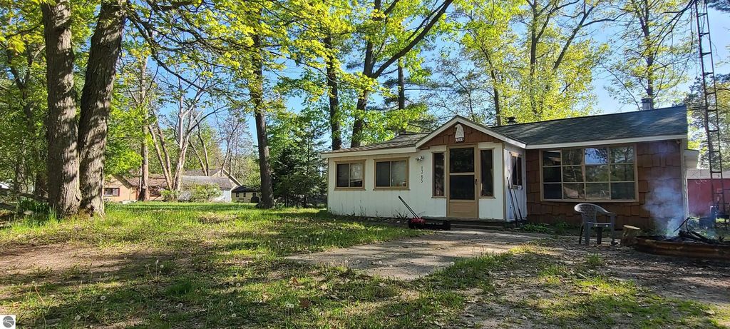 1765 Burgess Road, Barton City