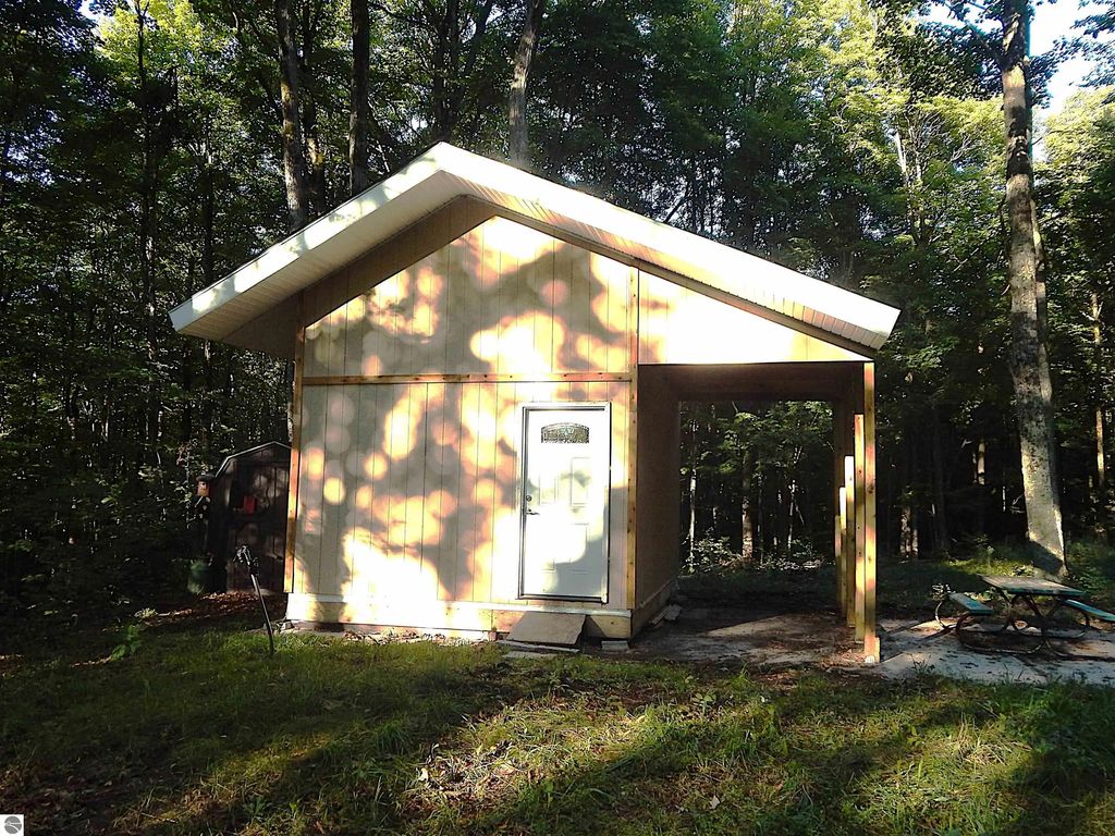 2247 Adams Road, East Jordan