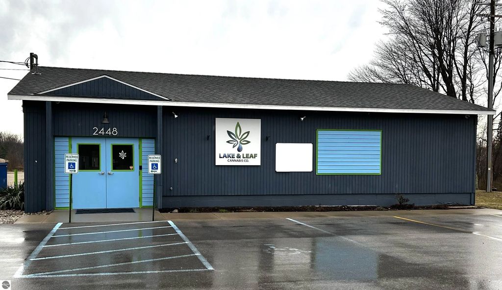 2448 Benzie Highway, Benzonia