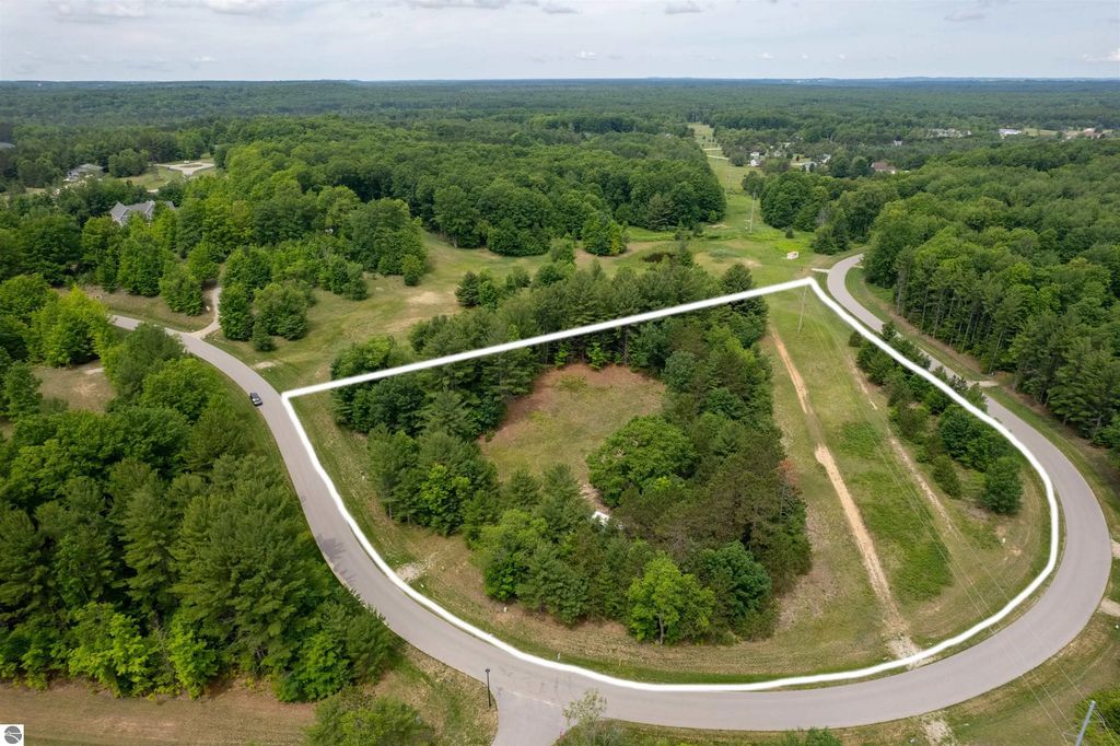 5502 Paradise Ranch, Kingsley