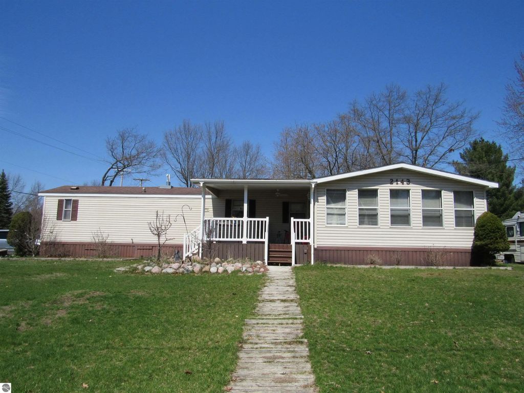 2143 Ruth Street, East Tawas