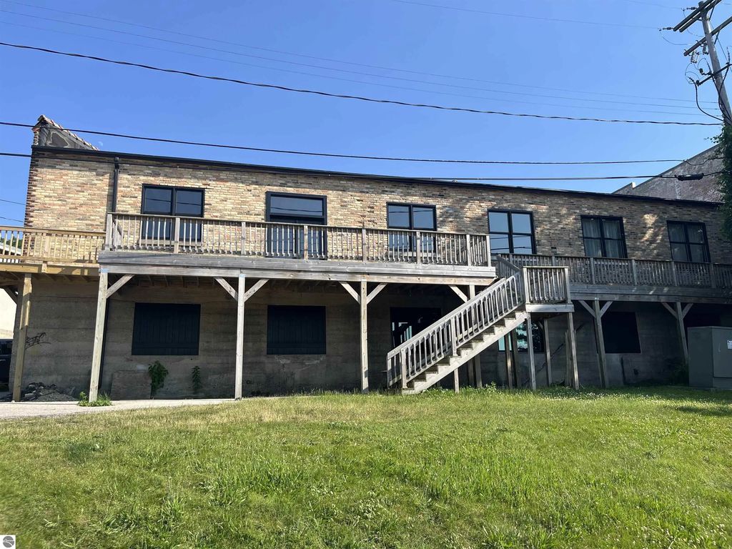 308 River Street Lower Level, Manistee