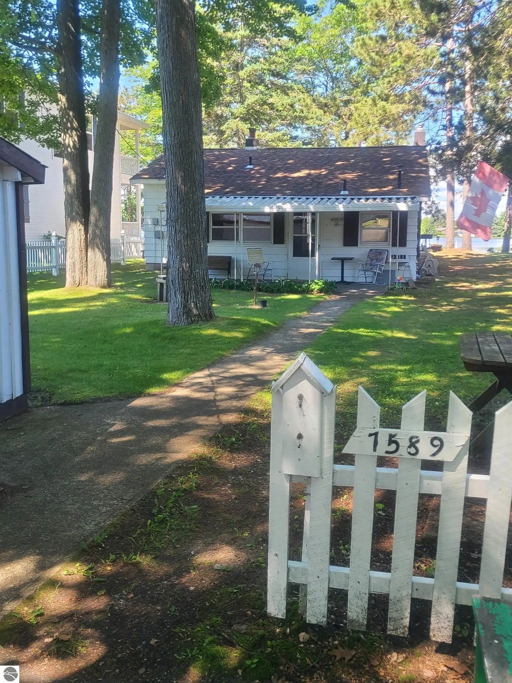 7589 E Cedar Lake Drive, Greenbush