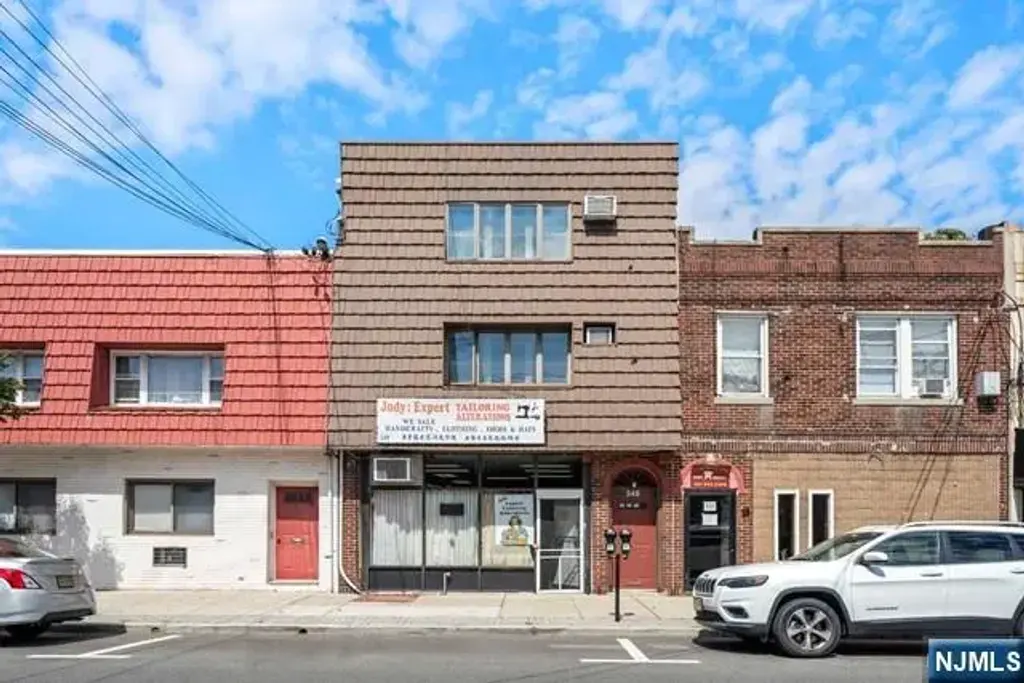 549 Anderson Avenue, Cliffside Park