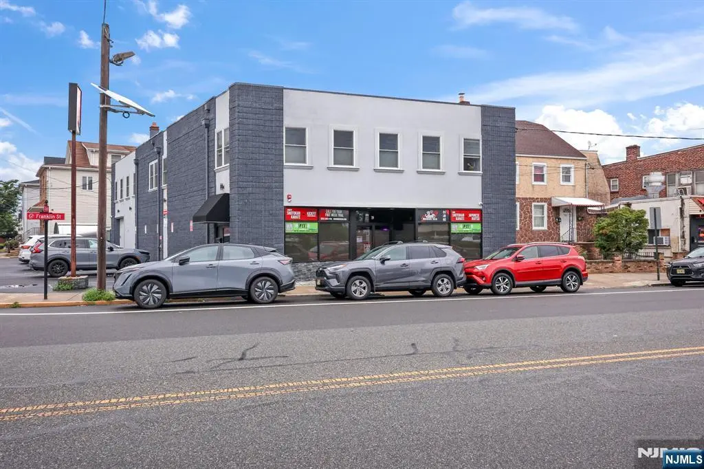 19 Franklin, Bloomfield