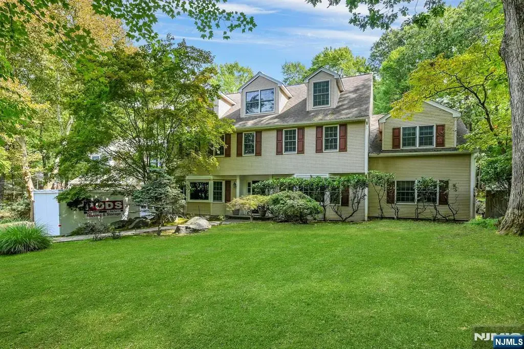 76 Briarwood Avenue, Norwood