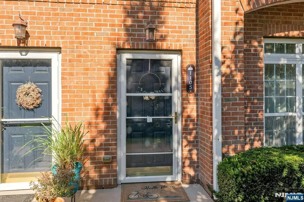 1105 Hamilton Street, Belleville