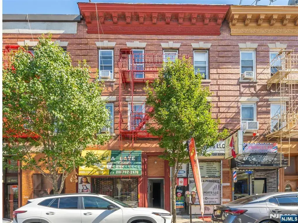 1716 Bergenline Avenue, Union City