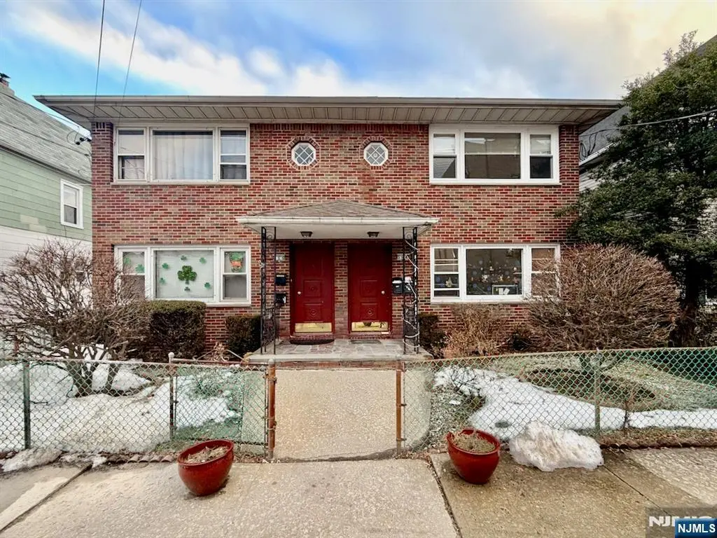 564 Chestnut 2, Kearny