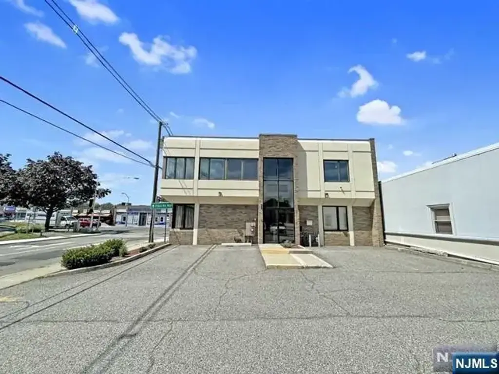 26-02 Broadway, Fair Lawn