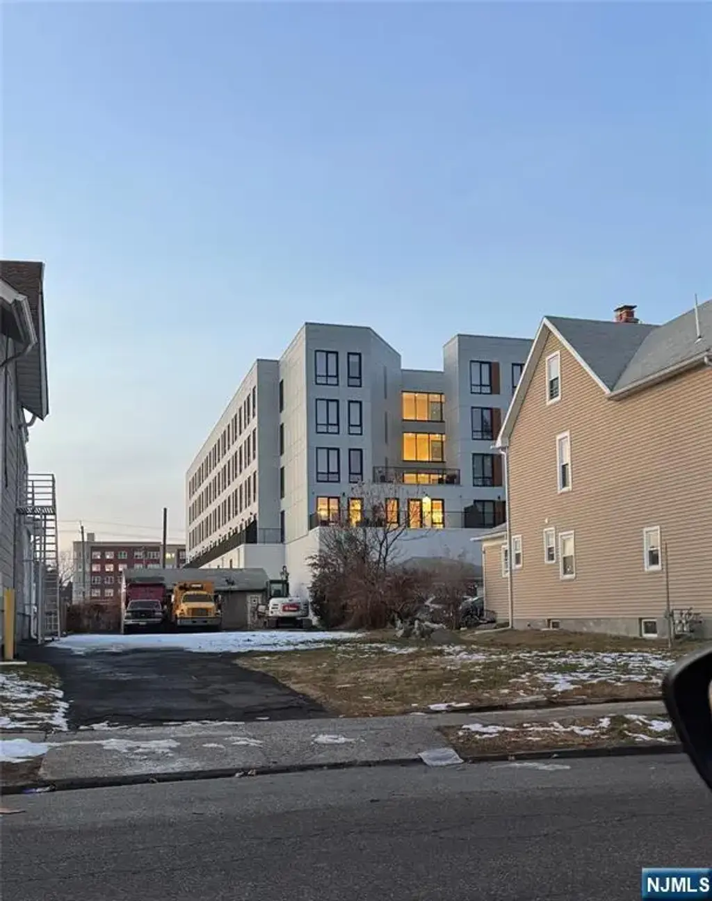 433 Park Street, Hackensack
